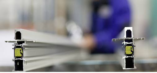 
Um den Originalzustand wieder herzustellen, mussten Alu-Profile entwickelt werden, die dem Original aus den 50er-Jahren optisch entsprechen.
