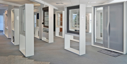 



Mit der umfangreichen Ausstellung will man bei Rolladen Müllers den Kunden möglichst alle Optionen bei der Sanierung aufzeigen können. Ein Aufwand, der sich laut Markus Müllers als Fachbetrieb mehr als lohnt.
