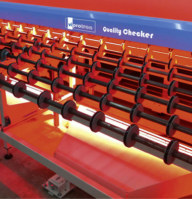 
Heute lässt sich durch Scannertechnik bereits das eingehende Rohglas kontrollieren, wobei Einschlüsse, Blasen und Schichtfehler im Float erkannt werden. Darauf aufbauend lässt sich die Zuschnittoptimierung anpassen.
