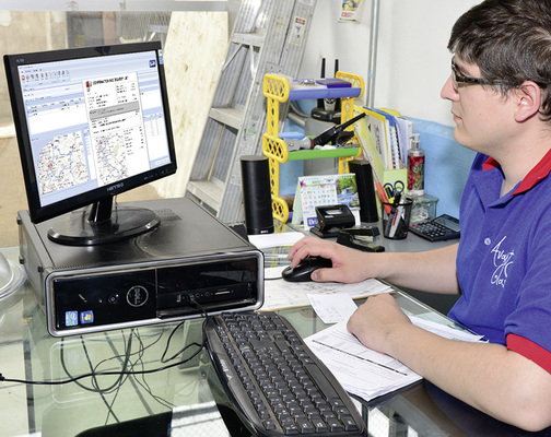 
Lieferlogistik sicher im Griff mit dem A+W Logistics Optimizer: Punktgenaue Auslieferung funktioniert nur mit intelligenter Software, die alle Flotten und Verkehrsparameter ganzheitlich berücksichtigt. 
