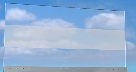 
Kombinationen aus transparenten und opaken Bereichen einer VSG-Scheibe lassen sich jetzt durch das Verschweißen von Folien herstellen – hier für eine absturzsichernde Brüstungsverglasung.
