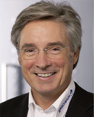 



Geschäftsführer Karl Heinz Kirschbaum besitzt eine hohe Affinität zum Thema Smart Home. Für ihn ist es deshalb fast schon selbstverständlich Rollladen, Markisen, Garagentore, Fenster und Haustüren automatisch oder per Smartphone zu bedienen. 
