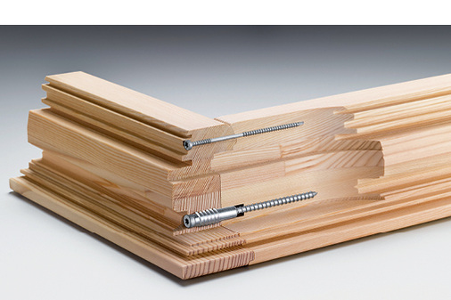 

Geschraubte Ecke: Das MC System von SFS intec (

www.sfsintec.biz

): Der Schweizer Befestigungsspezialist hat ein System entwickelt, das eine rationelle Fertigung am losen Stab erlaubt – gänzlich ohne Dübel und Leim.

