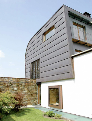 
Heiss-Fenster erfüllen fast jeden Wunsch an Design und Holzart.
