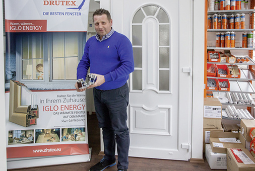 
Halicki setzt auf Fenster des größten europäischen Herstellers Drutex und vertraut bei der Montage auf Produkte von BTI.
