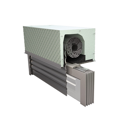 



Die luftdichte Verbindung zwischen Rollladenkasten und Fensterahmen ist eine zwingende Anforderung, die beim Einbau erfüllt werden muss. 
