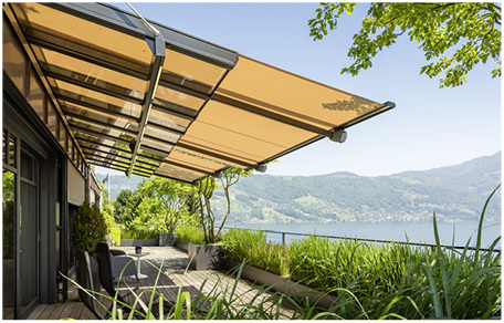 



Mit dem neuen Glasvordachsystem soll eine harmonische Integration in neue oder bestehende Fassaden ermöglicht werden. 
