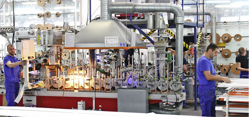 
Auch die eigene Kaschiererei sorgt dafür, dass der Hersteller aus Krakau flexibel auf Kundenwünsche reagieren kann. 
