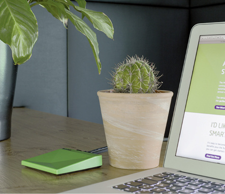 
Für den direkten Anschluss an die Fritzbox & Co. in Wohnräumen steht alternativ eine formschöne Ausführung der Zentraleinheit zur Verfügung.



