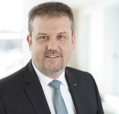 Der Sprecher der Geschäftsleitung der Schüco Polymer Technologies KG Wallfried Herzog