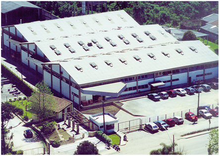 
Seit 2013 gehört der brasilianische Beschlaghersteller Fermax zu Roto. Ein wichtiges strategisches Ziel: die langfristigen Wachstumschancen in Lateinamerika kräftig erhöhen.
