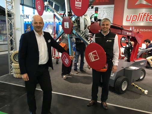 Uplifter Geschäftsführer Martin Lobinger (l.) und und der für den Glaslifter verantwortliche Produktmanager Martin Rester