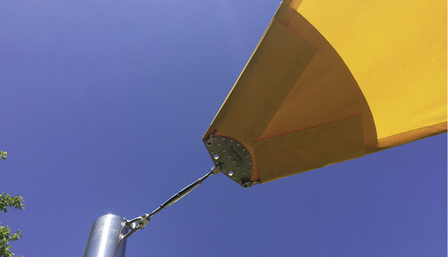 
Gelaserte Befestigungslaschen aus Edelstahl sind das „Tüpfelchen auf dem i“ und schaffen beim Kunden das Vertrauen in die Technik.
