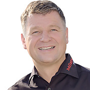 
Rainer Möhn ist Sattlermeister und über die Segelkonfektion in die Sonnenschutzbranche geraten.



