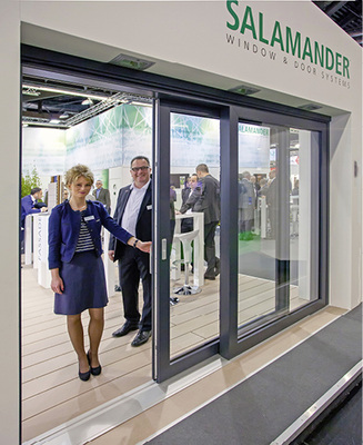 



Premiere auf der FRONTALE: Das neue EvolutionDrive HST von Salamander. 
