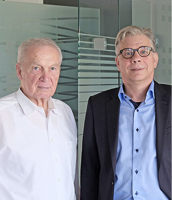 
Familienunternehmen in der dritten Generation. Gernot A. Engels (r.) und Vater Heinrich, der noch beratend tätig ist.
