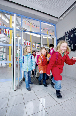 
Türschließer mit stark abfallendem Öffnungsmoment ermöglichen eine leichte Benutzung.
