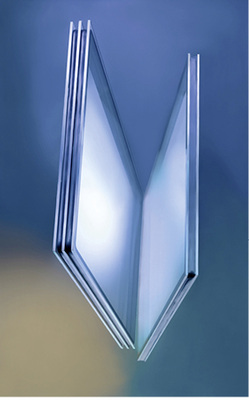 <p>
Auf ISO-Linien von Bystronic glass lassen sich neben 2-fach- und 3-fach-Einheiten auch 4-fach-Gläser mit kurzer Taktzeit fertigen.
</p>