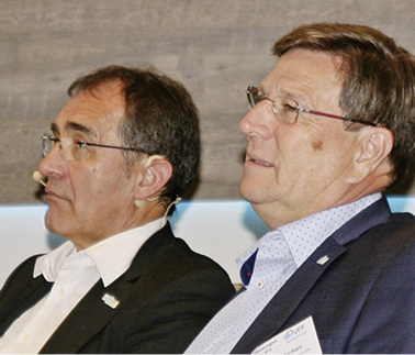 
Zeichnet sich für 10 Jahre erfolgreiche Verbandsarbeit aus: Das Gespann Helbing/Tschorn.
