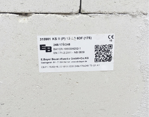 



Über das CE-Zeichen können die Leistungsdaten des Mauerwerksteins einfach ermittelt werden.
