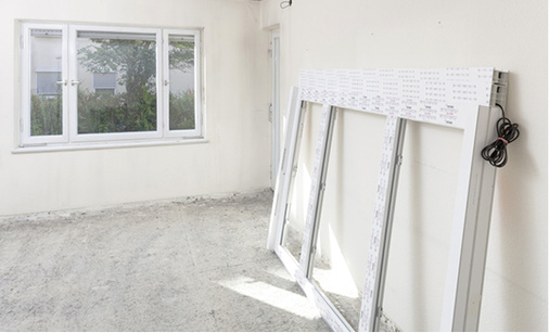 
Dank der in den Rahmen bereits integrierten Technik ist der Arbeitsaufwand bei der Montage gering.
