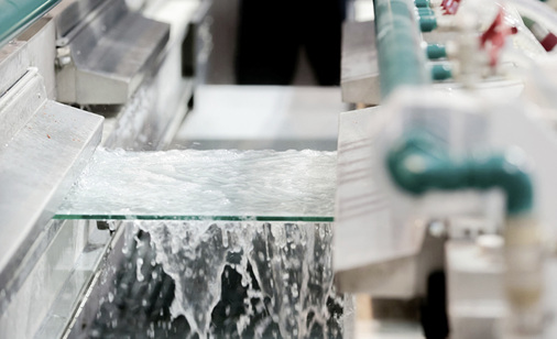 
Das Symposium der Sonderschau glass technology live ist dem Thementag „Industrie 4.0“ gewidmet. Dort durchleuchten Fachreferenten die transparente und vernetzte Produktion und ihre Möglichkeiten.
