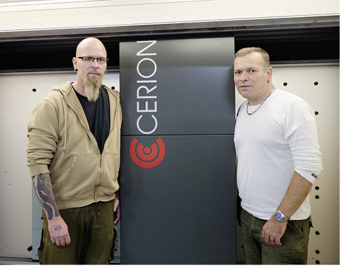 



Die jungen (alten) Wilden und ihr Laser: Michael Werner (li.) und Christian Schreier.
