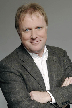 
Christoph Rubel ist seit vielen Jahren im Segment Isolierglas aktiv und berät ISO-Hersteller in Sachen Spacer.
