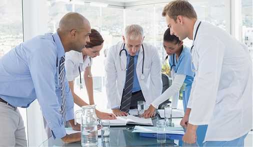 



Kommunikation fördert die Teambildung, schafft persönliche Verhältnisse und Vertrauen untereinander.
