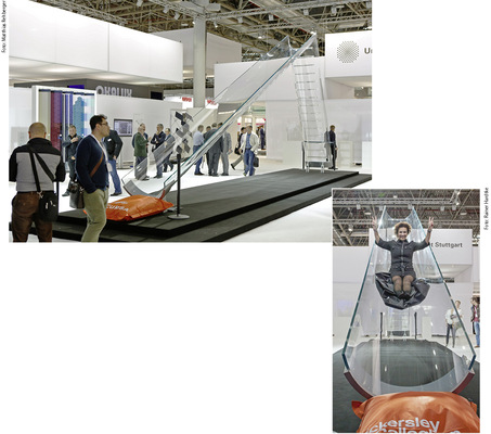 
Spannende Exponate waren auf der Sonderschau glass technology live zu sehen. In Sachen konstruktiver Glasbau und Kleben war das Highlight die Glasrutsche, die komplett geklebt war. 
