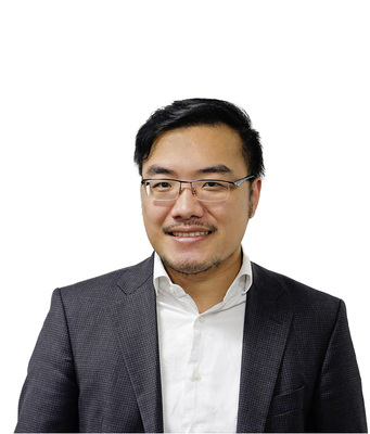 <p>
</p>

<p>
Yikai Gao, Marketingleiter der Hecker Glastechnik in Dortmund. 
</p> - © Foto: Matthias Fischer / GLASWELT

