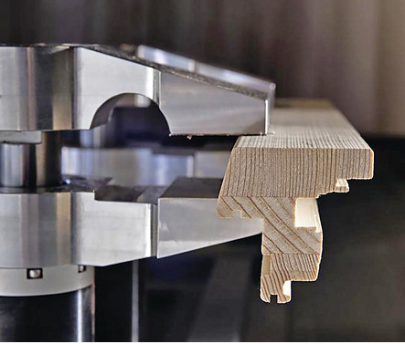 
Die neue Greif- und Spanntechnik eröffnet neue Möglichkeiten in der Profilgestaltung.
