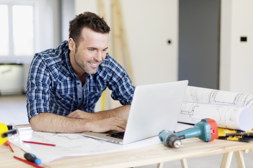 Wie findet ein Handwerker schnell online das passende Glas?