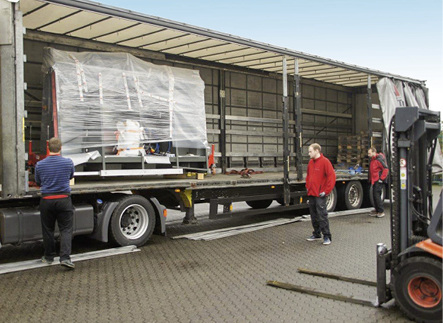 
Das Aufstellen und die Inbetriebnahme der Laseranlage, inklusive Einweisung, dauerte nur drei Tage.
