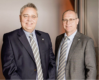 
Leiten die Geschicke der Walter Fenster + Türen: Dr. Frank Walter (l.) und Gerd Walter.
