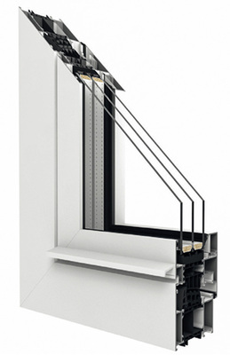 
Drutex steigt jetzt auch in den Aluminiumfenster-Markt ein. Je nach Ausführung kann das System MB-86 SI mit einem 4-Scheiben-Paket und Krypton-Füllung ausgestattet werden und so einen Wärmedurchgangskoeffizienten von U
g
 = 0,3 W/(m²K) erreichen.
