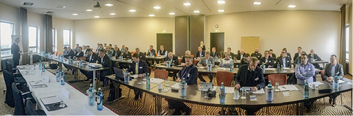 <p>
Rund 50 Fensterbauer und Fachleute trafen sich am 26. Januar in Mainz zur 5. Fachtagung „Verkleben von Glasrahmenkonstruktionen“.
</p>