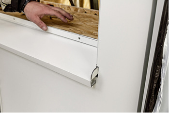 
Der Baukörper wurde bis auf die Stahl-Glas-Fassade mit Reynobond Verbundplatten von Alcoa verkleidet.
