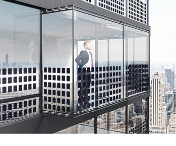 
Die PV-Einheiten im Brüstungsbereich dienen neben der Energiegewinnung auch dem Sichtschutz.
