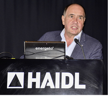 



Max Haidl im Haidl Atrium
