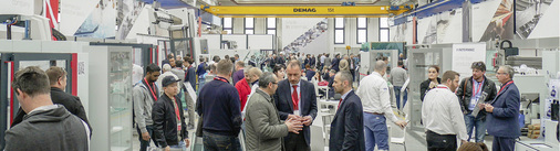 
Full House im Intermac-Showroom im italienischen Pesaro, wo vom 17. bis 19. März die neuesten Maschinen und Anlagen-Generationen live zu sehen waren.
