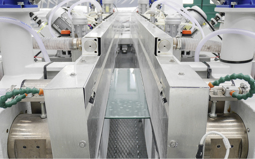 
Die neue Generation der doppelseitigen Busetti Schleifmaschinen der Serie F sind in der Lage, sich selbstständig zu steuern.
