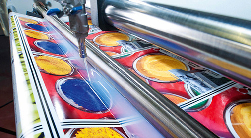 
Marabu setzt bei Liquid Coatings für den Glasdruck auf UV-härtende sowie auf wasserbasierte Systeme.
