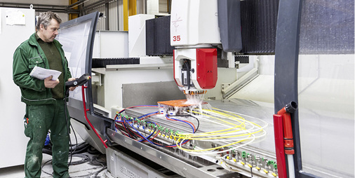 
Auch die CNC-Bearbeitung von Glas ist im Angebot des Unternehmens.
