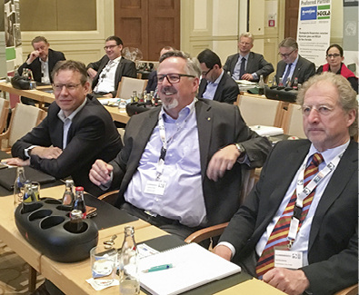 <p>
Auch Hans-Joachim Arnold (Mitte) und Carl Pinnekamp (r.) beteiligten sich an der Diskussion mit den BF- und GMI-Vorständen.
</p>