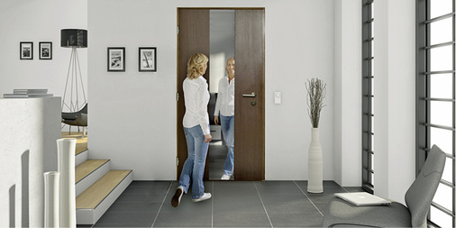 <p>
</p>

<p>
Eigentlich ganz simpel: Ein Spiegel auf der Innenseite der Haustür ist komfortabel und zweckmäßig.
</p> - © Foto: Rodenberg

