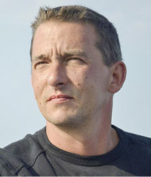 



Marc Christian ist gelernter Rollladen- und Jalousiebauer und seit über 25 Jahren als Angestellter in der R+S Branche tätig. 
