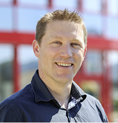 



Der technische Geschäftsführer Thomas Lütje ist von der Zusammenarbeit mit SFS intec überzeugt.
