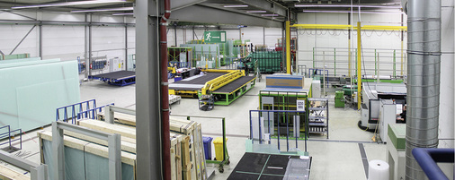<p>
Das Glaszentrum Dortmund investiert permanent in neue Maschinen, Anlagen und Produktionssoftware.
</p>