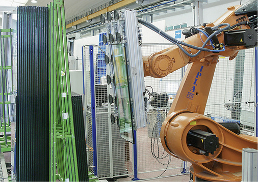 



Isolierglas automatisch verpacken mit intelligenter 3 D-Packmitteloptimierung: Maschinen kommunizieren mit Menschen, mit Werkstücken, mit Softwaresystemen auf Basis einer einheitlichen Datenplattform.
